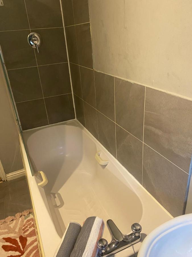 Bambz Apartment 3 Manchester Eksteriør bilde